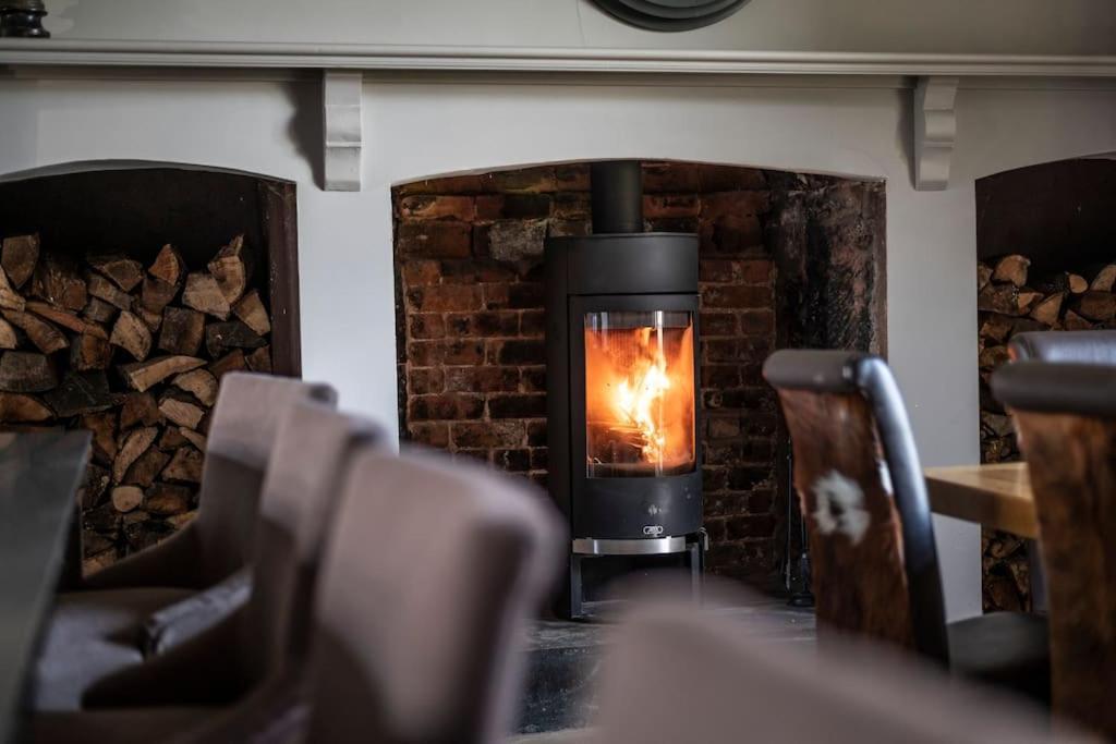 Georgian Country House -Panoramic Views -Sleeps 12 Ruthin Exterior foto