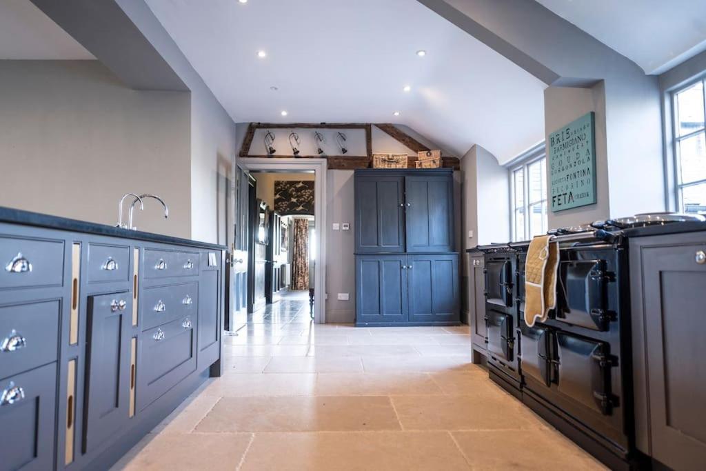Georgian Country House -Panoramic Views -Sleeps 12 Ruthin Exterior foto