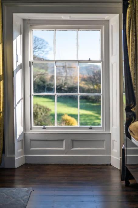 Georgian Country House -Panoramic Views -Sleeps 12 Ruthin Exterior foto