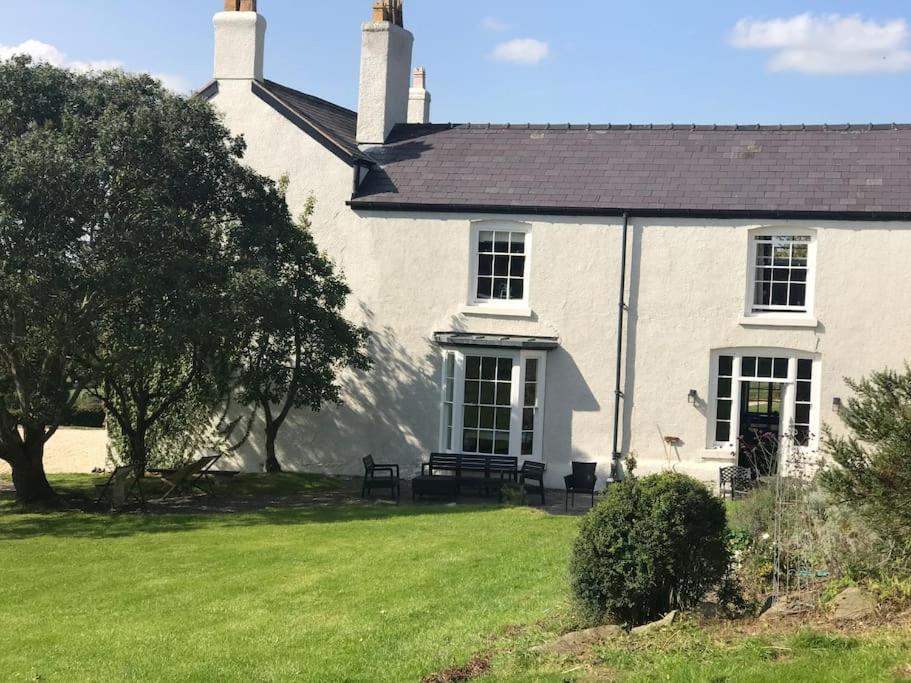 Georgian Country House -Panoramic Views -Sleeps 12 Ruthin Exterior foto