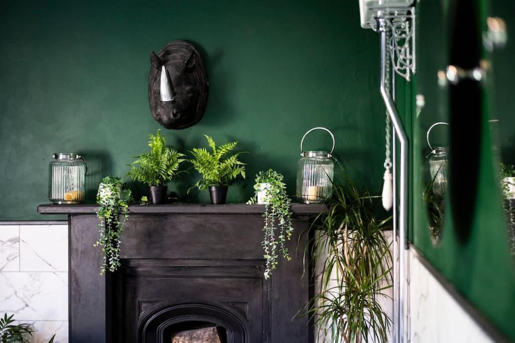 Georgian Country House -Panoramic Views -Sleeps 12 Ruthin Exterior foto